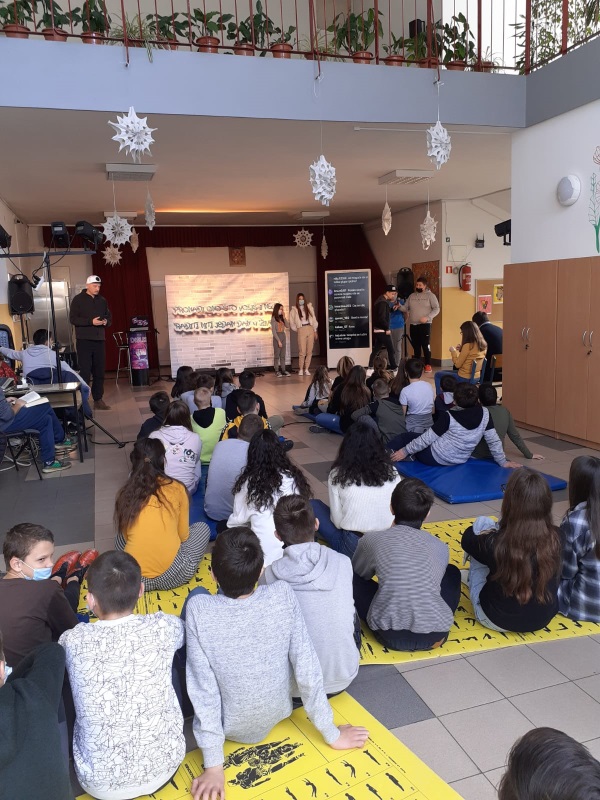 Slika /PU_KA/PU_info/2022/Dan_sigurnijeg_interneta/Cetingrad 2.jpg